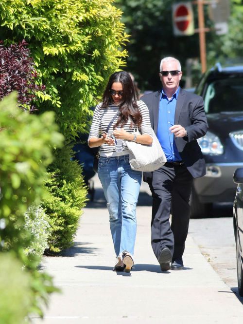 Meghan Markle Stills at Her Home in Toronto 6