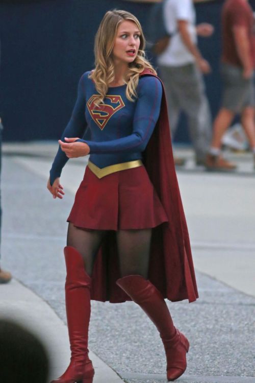 Melissa Benoist Stills on the Set of Supergirl in Vancouver 9