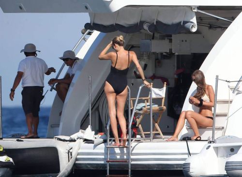 Natasha Poly in Swimsuit on the Yacht in Saint Tropez Photos 8