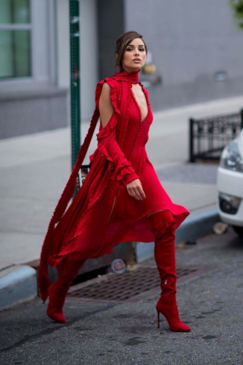 Olivia Culpo Wearing Red Dress Out and About in Long Island 4