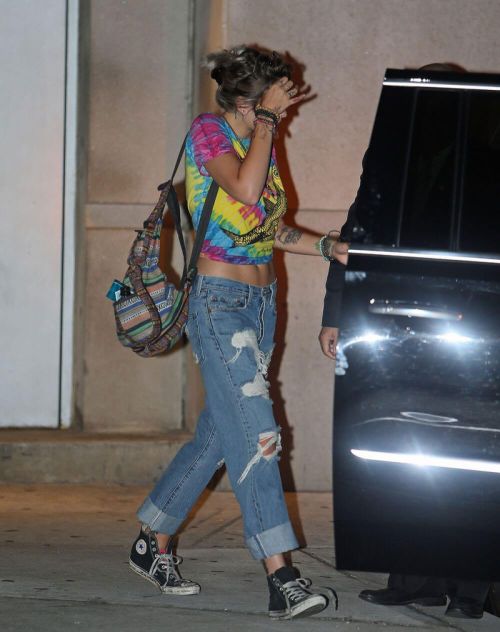 Paris Jackson Stills at JFK Airport in New York 4