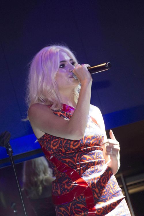 Pixie Lott at Global Gift Gala in Ibiza Photos 8