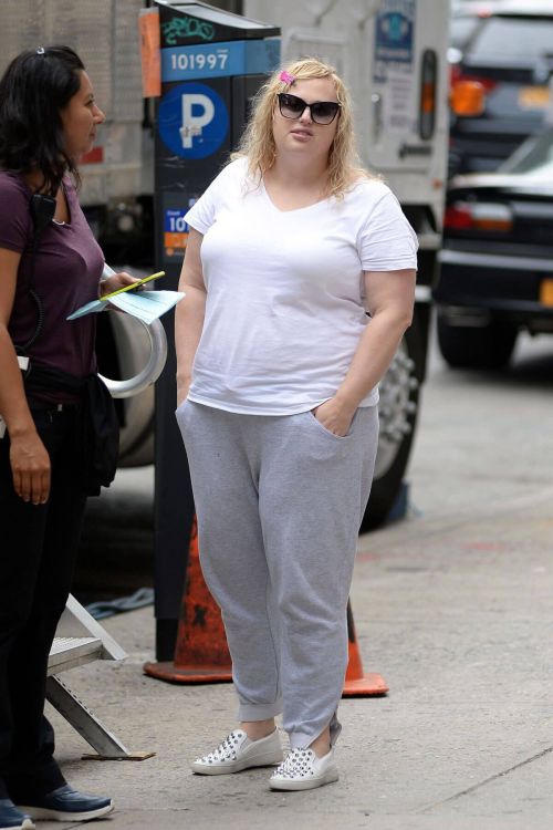 Rebel Wilson Stills on the Set of Isn