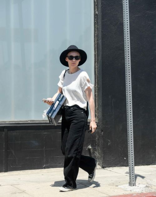 Rooney Mara Stills Out in Los Angeles 4