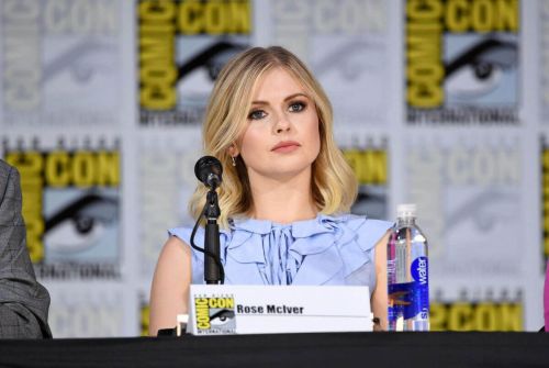 Rose McIver Stills at Izombie Panel at Comic-con in San Diego