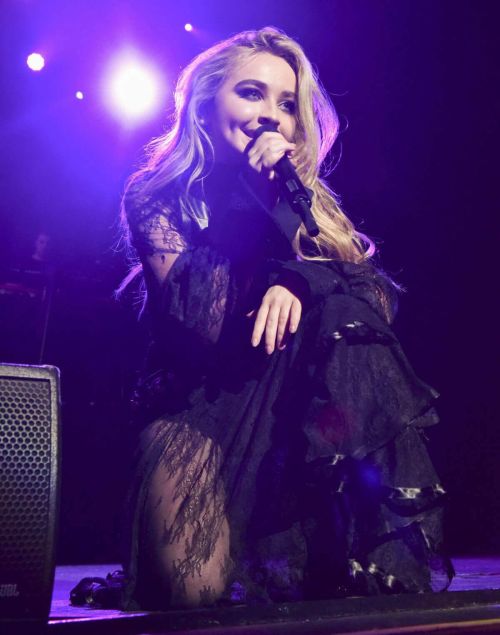 Sabrina Carpenter Performs at Wiltern in Los Angeles Photos 1