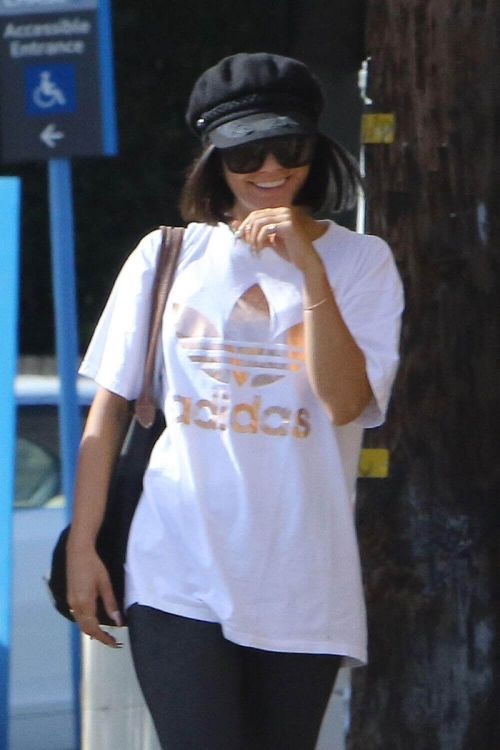 Vanessa Hudgens Photos Leaves a Gym in Studio City 6