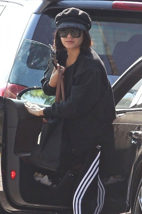 Vanessa Hudgens Stills Heading to a Gym in Los Angeles 10