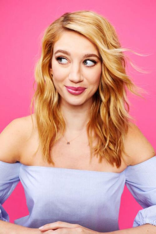 Yael Grobglas Stills Photoshoot for Bustle, July 2017 5