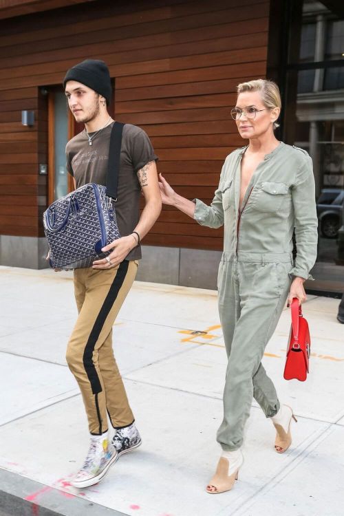 Yolanda Hadid and Anwar Hadid Stills Out in New York 1