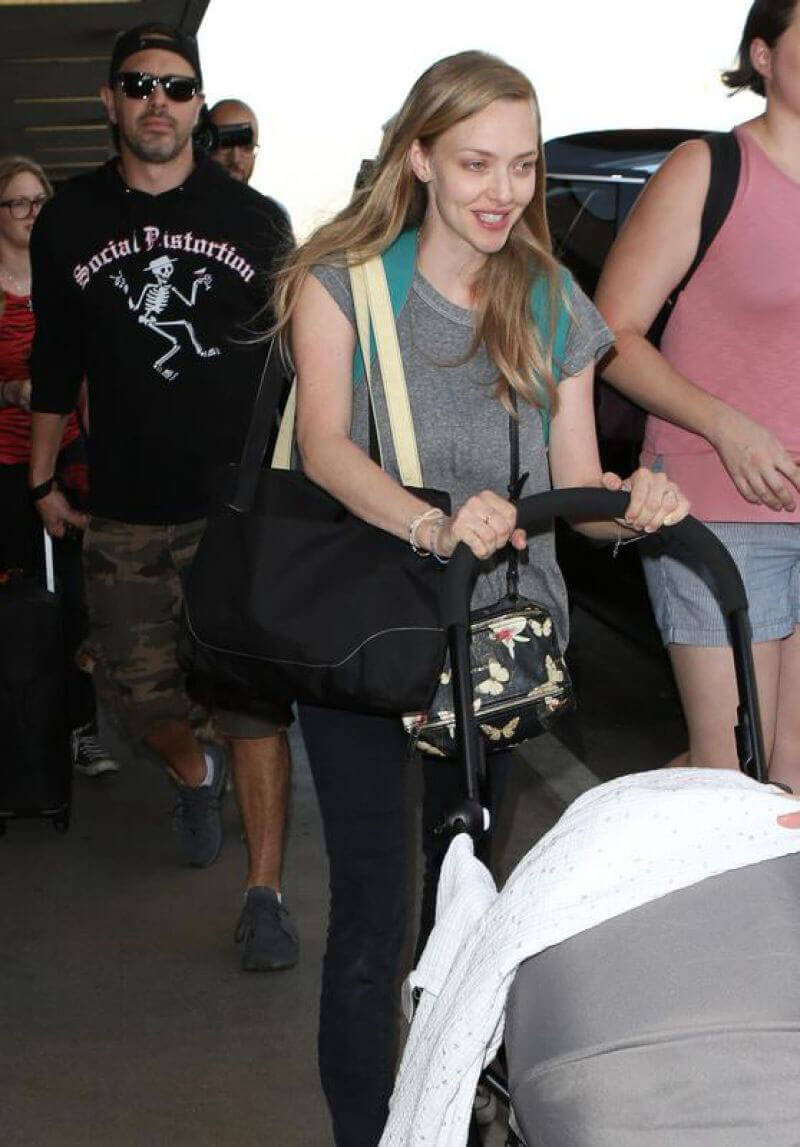 Amanda Seyfried and Thomas Sadoski Stills Arrives at LAX Airport