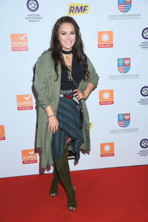 Ewa Farna Stills at Festival of the Magic End of Holiday 4