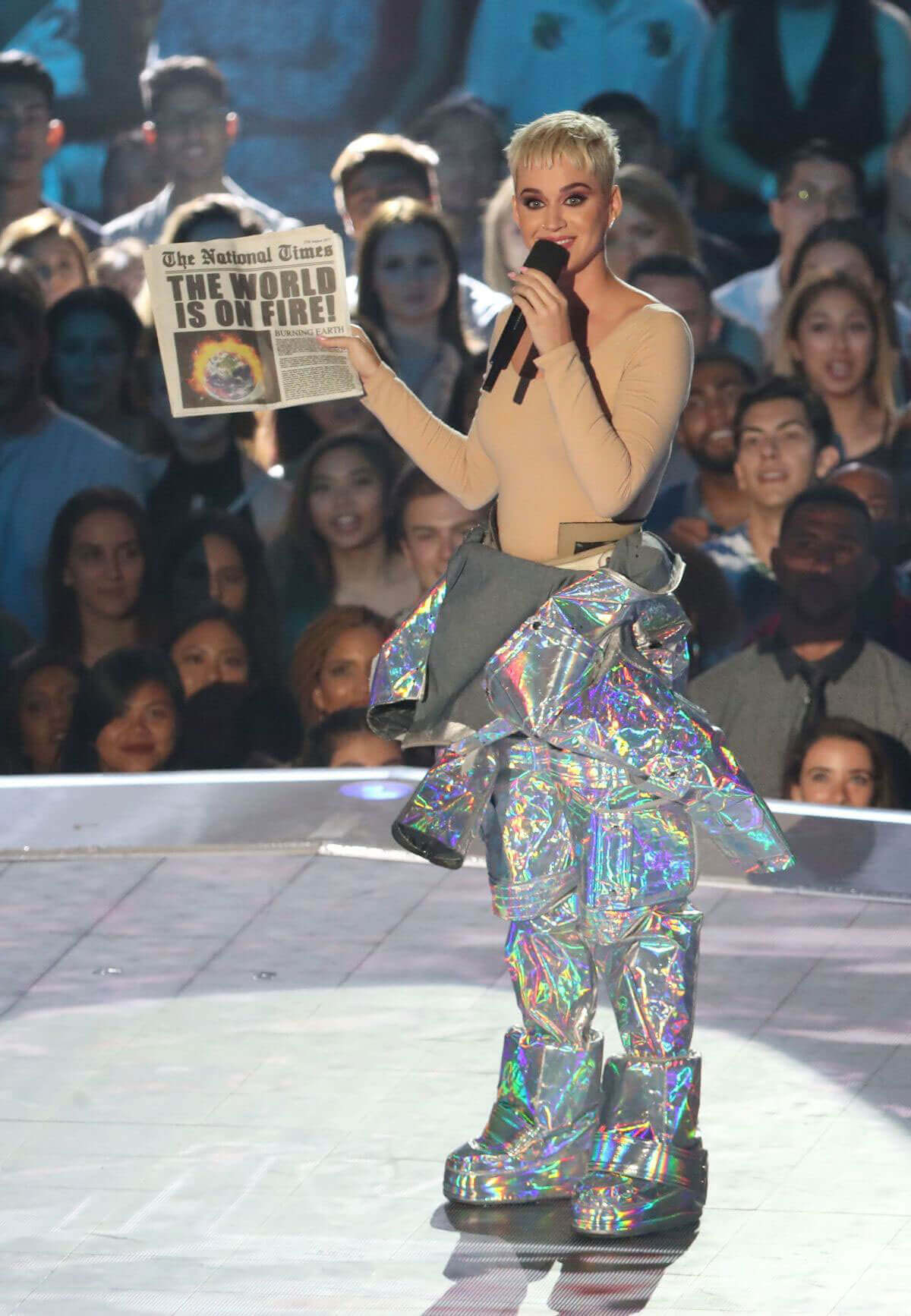 Katy Perry Stills at MTV Video Music Awards 2017 in Los Angeles