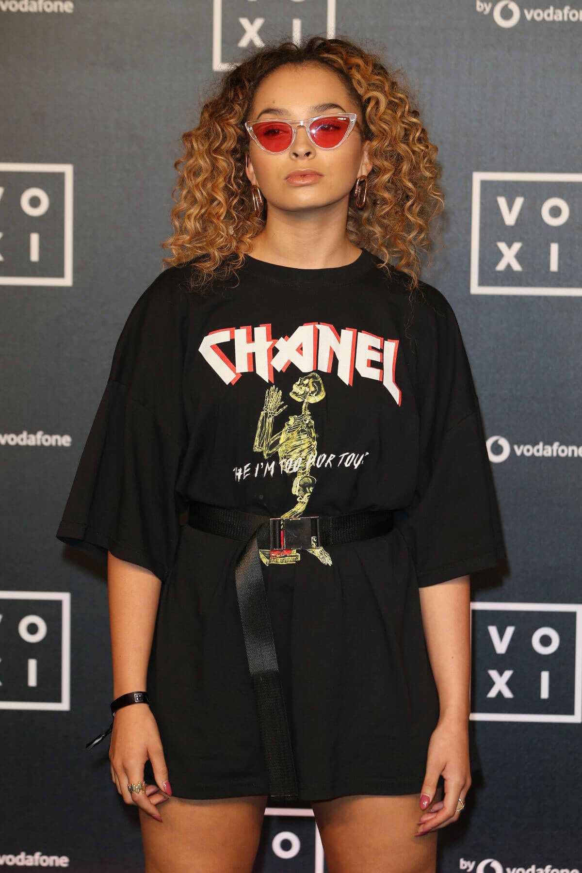 Ella Eyre shows off legs in dress at Voxi Launch Party in London