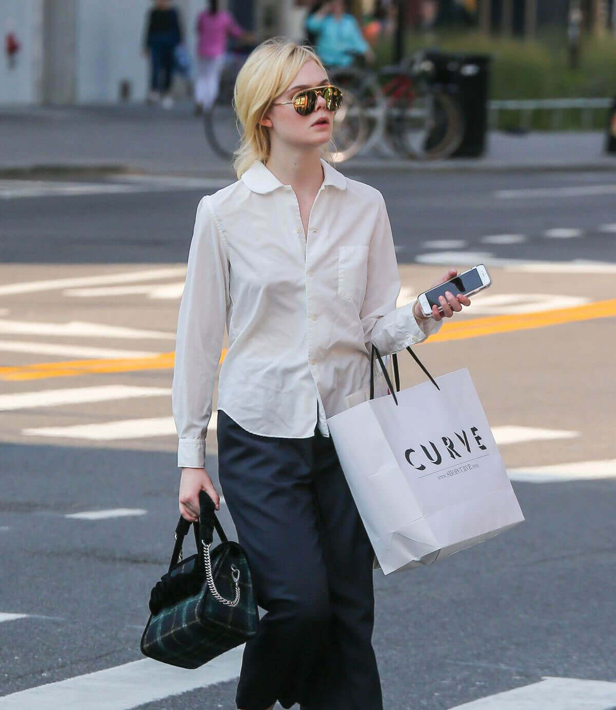 Elle Fanning Out Shopping in New York