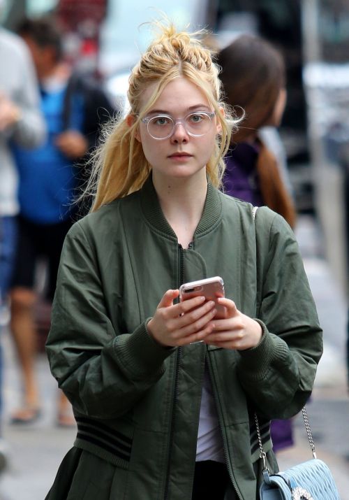 Elle Fanning Stills Heading to Her Home in New York 2