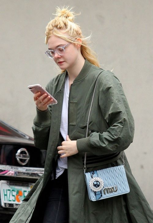 Elle Fanning Stills Heading to Her Home in New York 4