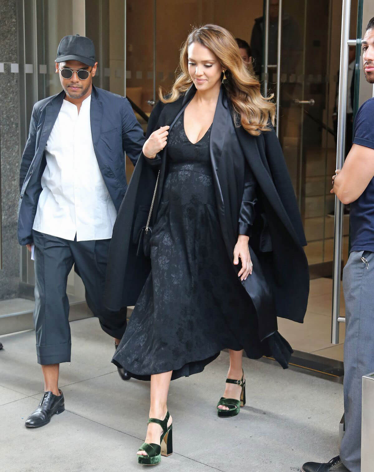 Pregnant Jessica Alba Leaves Her Hotel Early Morning in New York