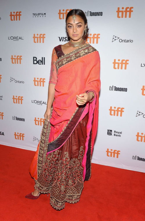 Shazi Raja wears Sarees at 