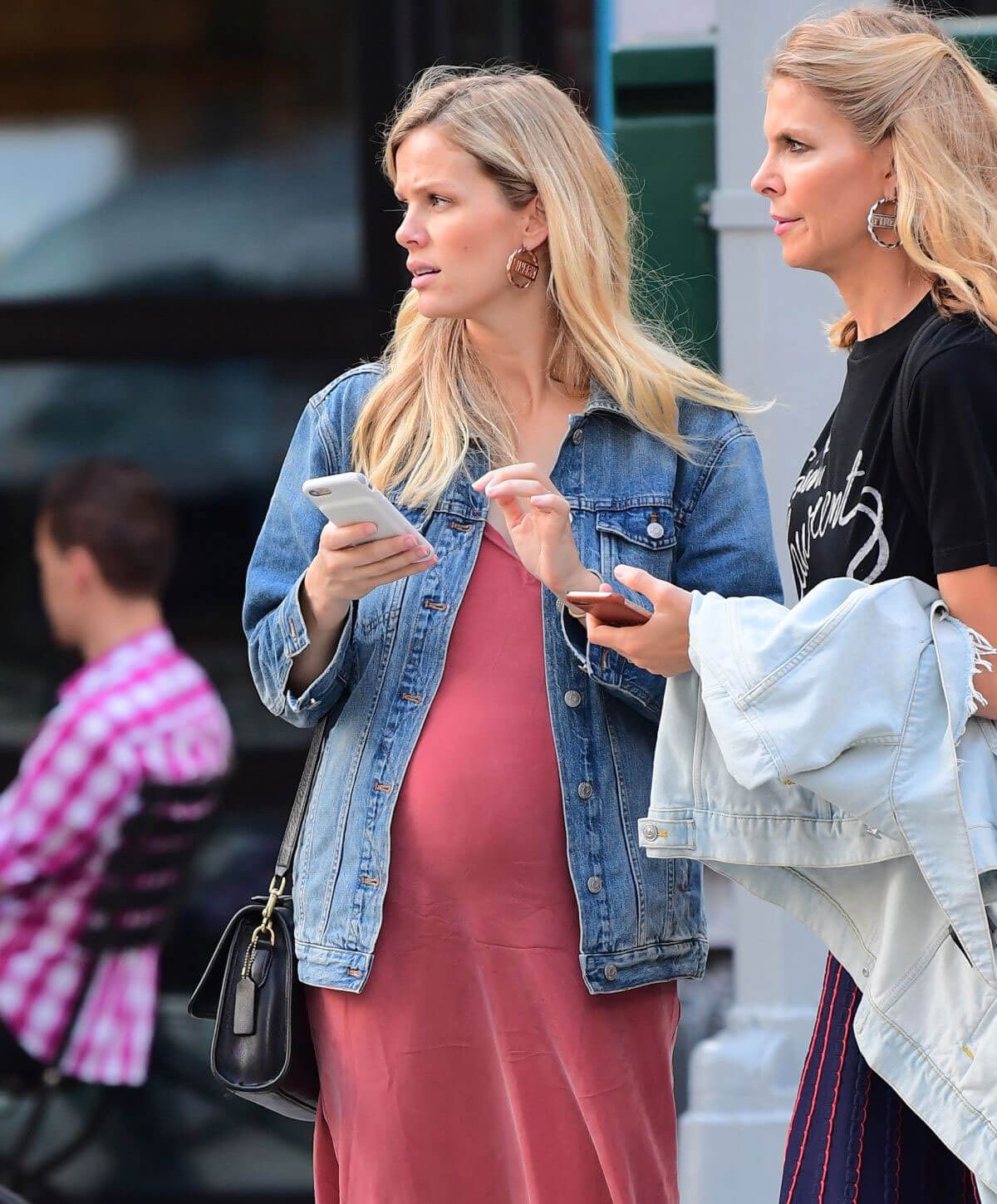 Pregnant Brooklyn Decker Stills Out and About in New York