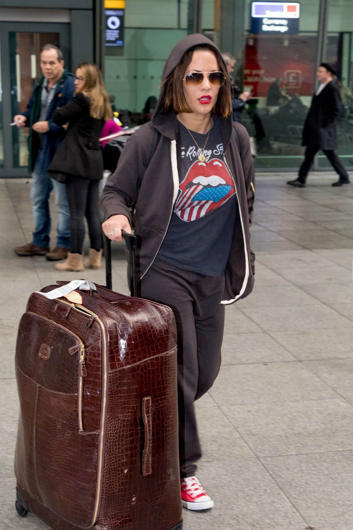 Caroline Flack Stills at Heathrow Airport in London