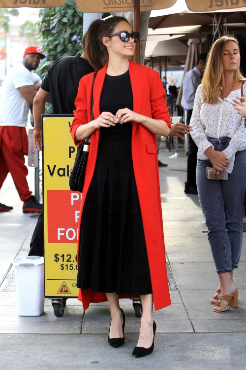 Emmy Rossum Stills Out for Lunch at Il Pastaio in Beverly Hills 8