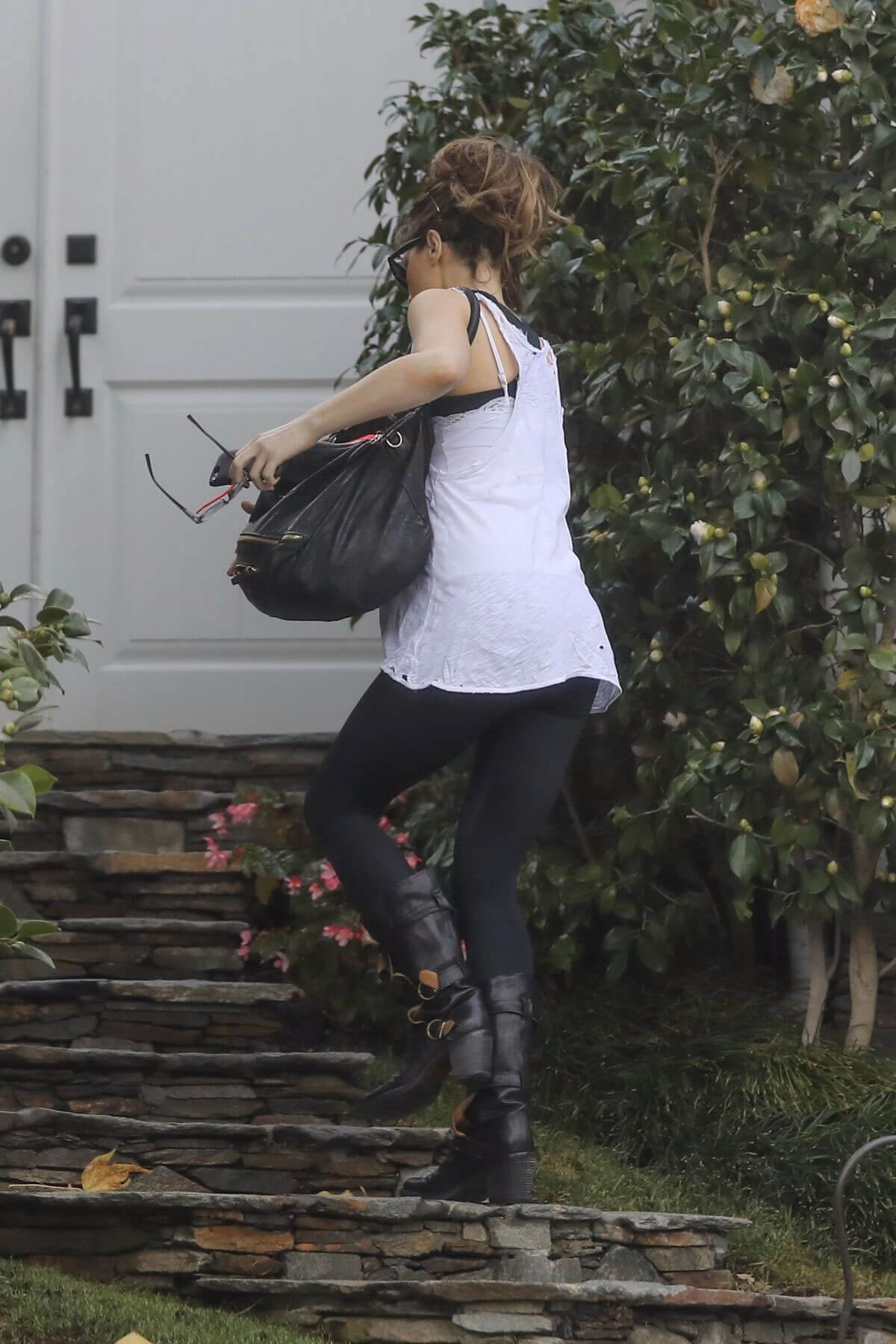 Kate Beckinsale Stills Arrives at Her Home in Los Angeles