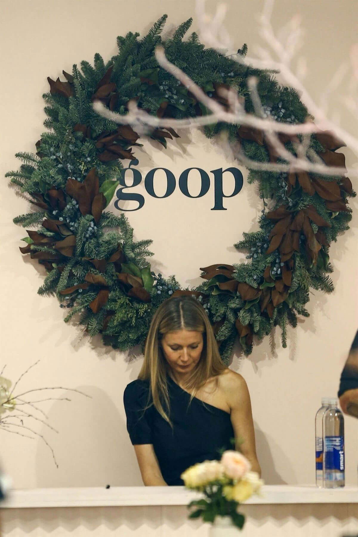 Gwyneth Paltrow Stills at Her Goop Event in Miami 2017/12/15