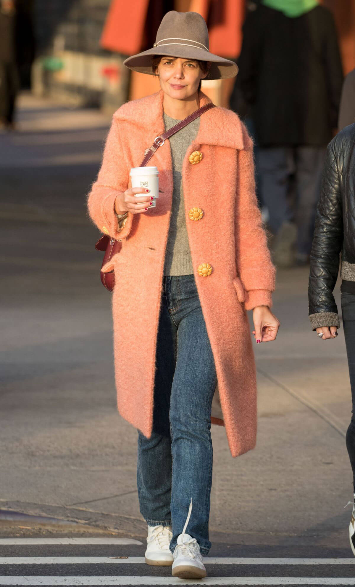 Katie Holmes in Bizarre Outfit Out for Coffee in New York