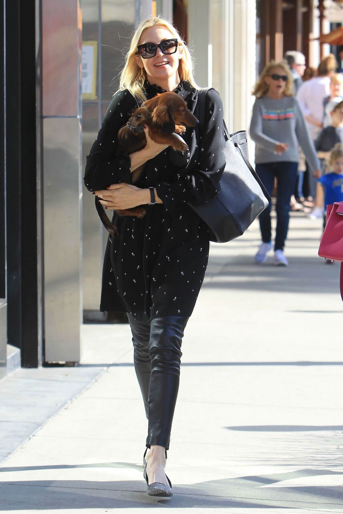 Kelly Rutherford Stills Out for Lunch with Her Dog in Beverly Hills