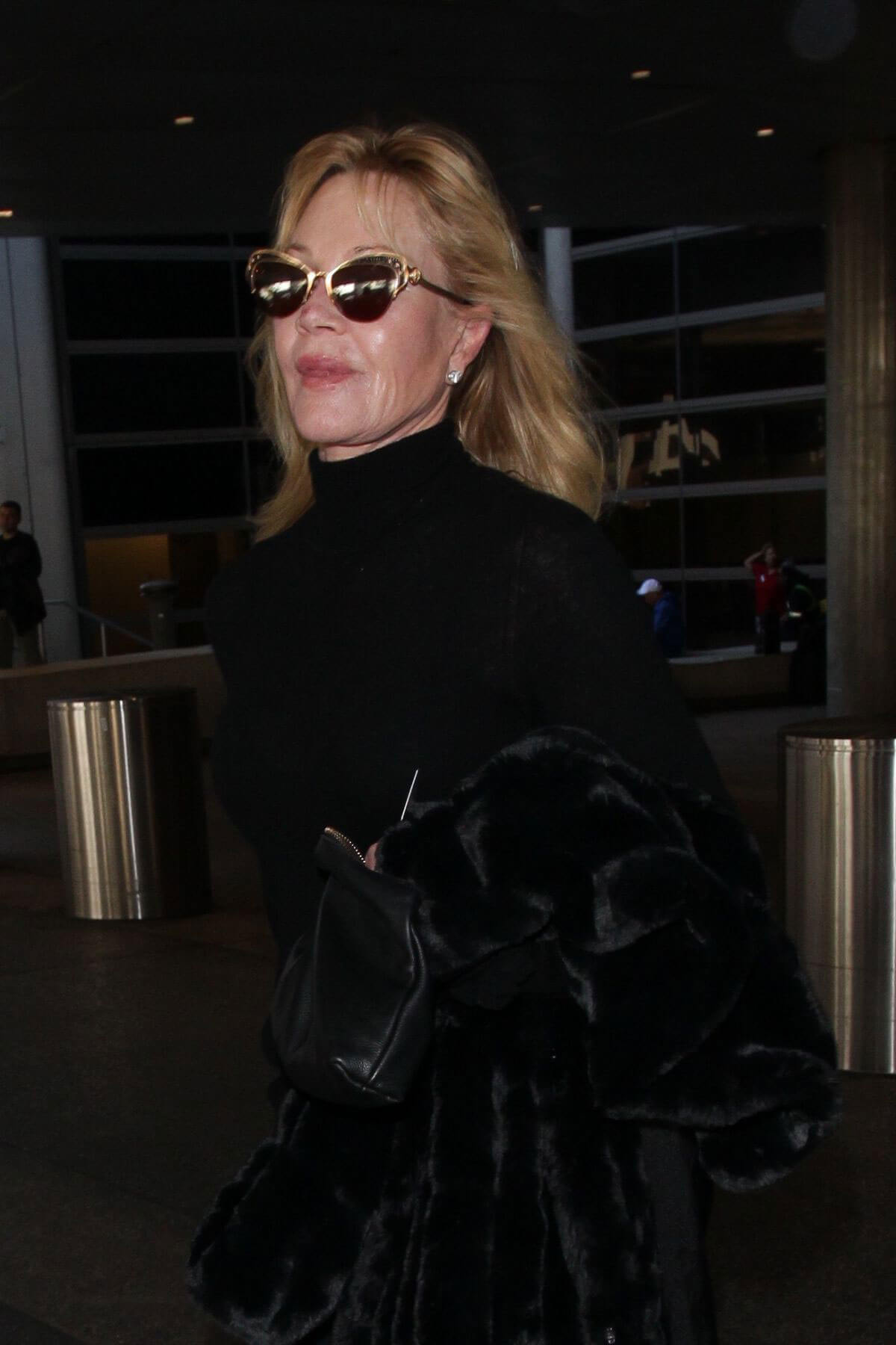 Melanie Griffith Stills at Los Angeles International Airport 2017/12/19