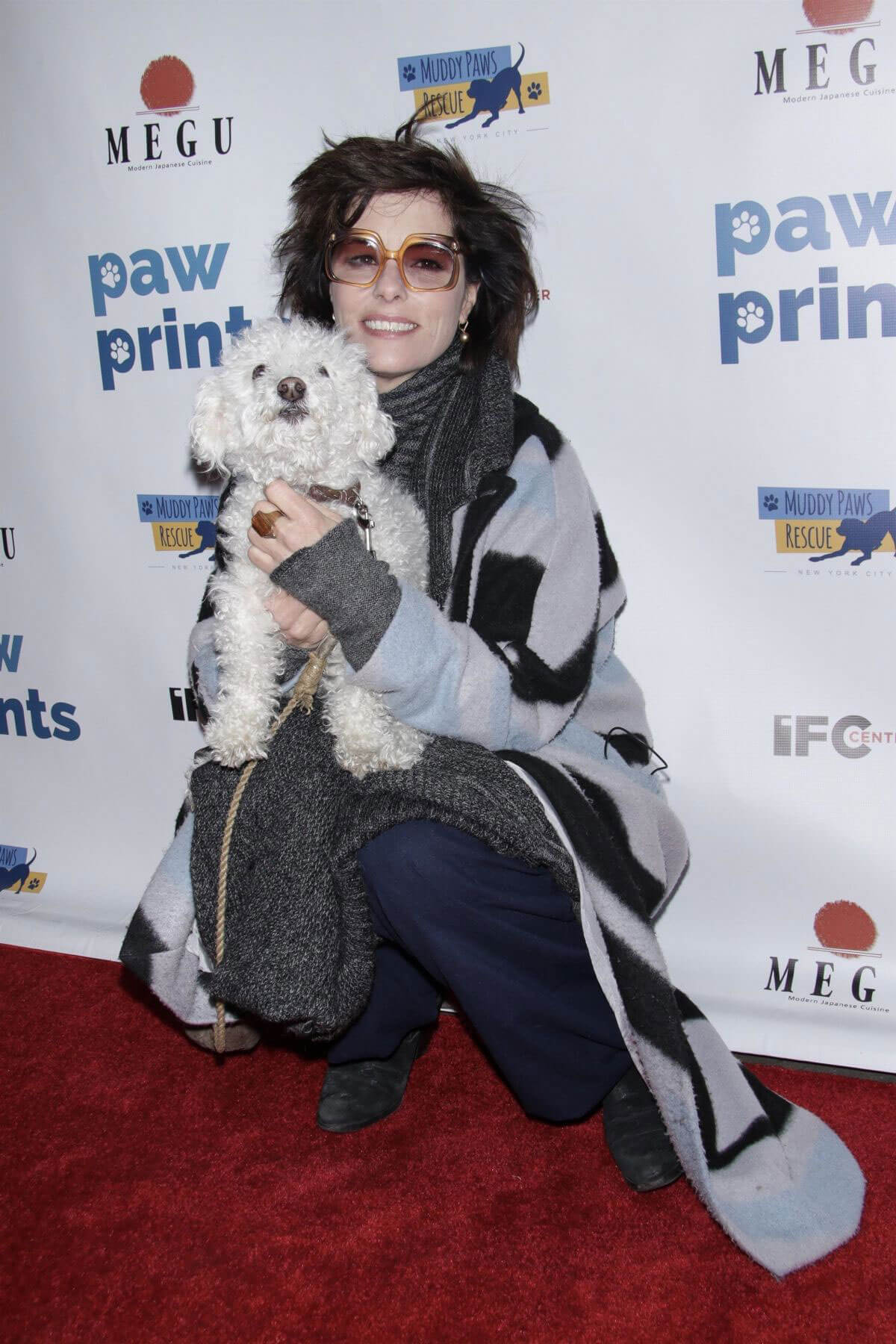 Parker Posey Stills at 1st Annual Paw Prints Paw-liday Screening in New York 2017/12/19