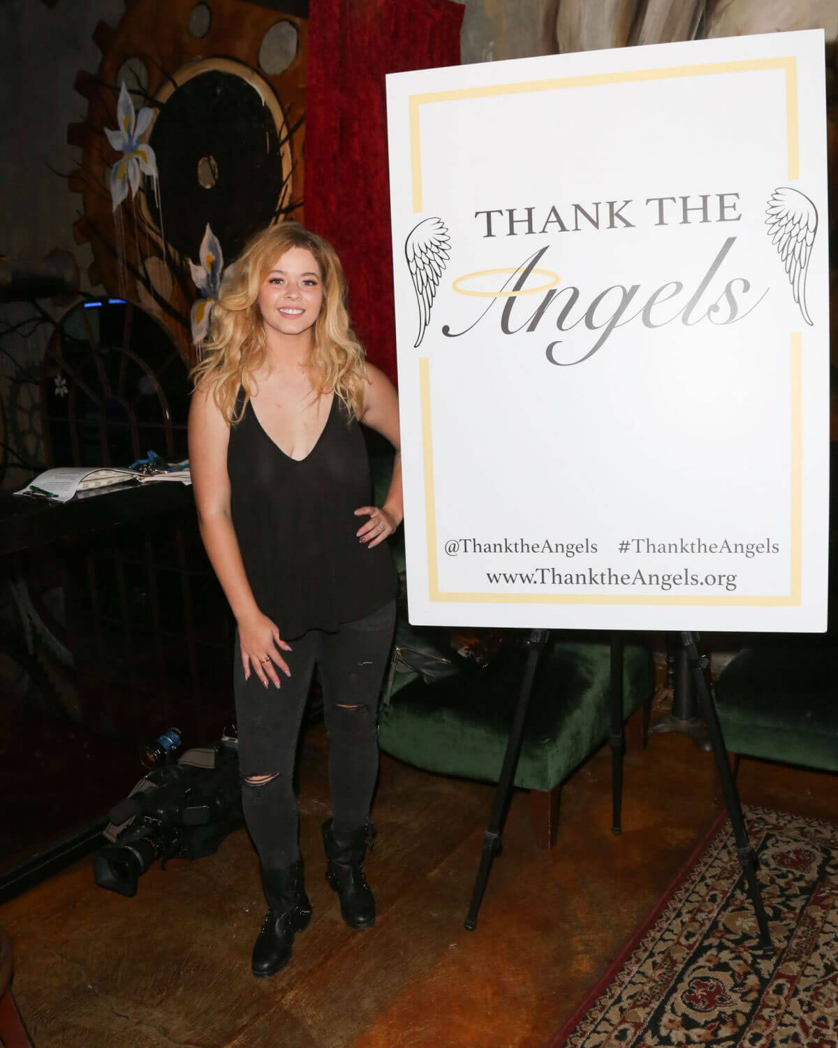 Sasha Pieterse Stills at Thank the Angels Thanksgiving Charity Event in Hollywood 2017/11/22