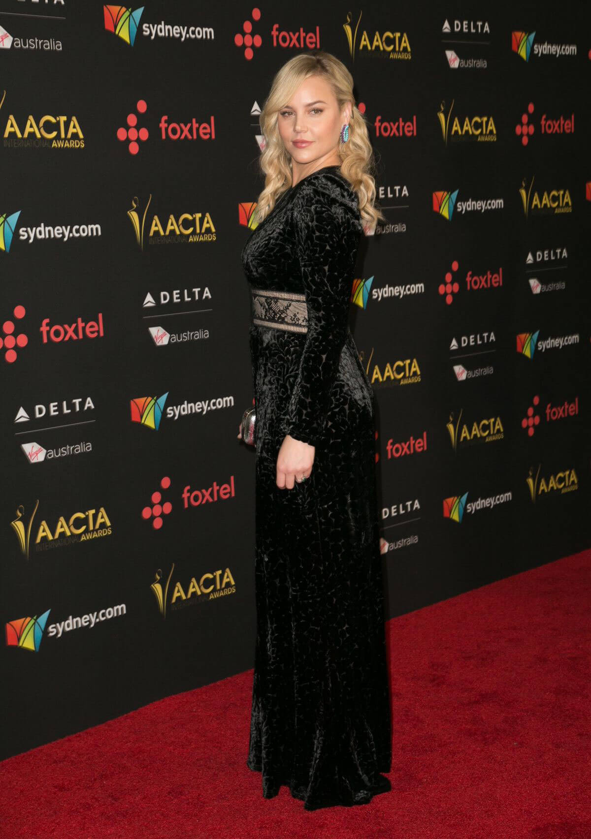 Abbie Cornish Stills at 7th AACTA International Awards in Los Angeles 2018/01/05