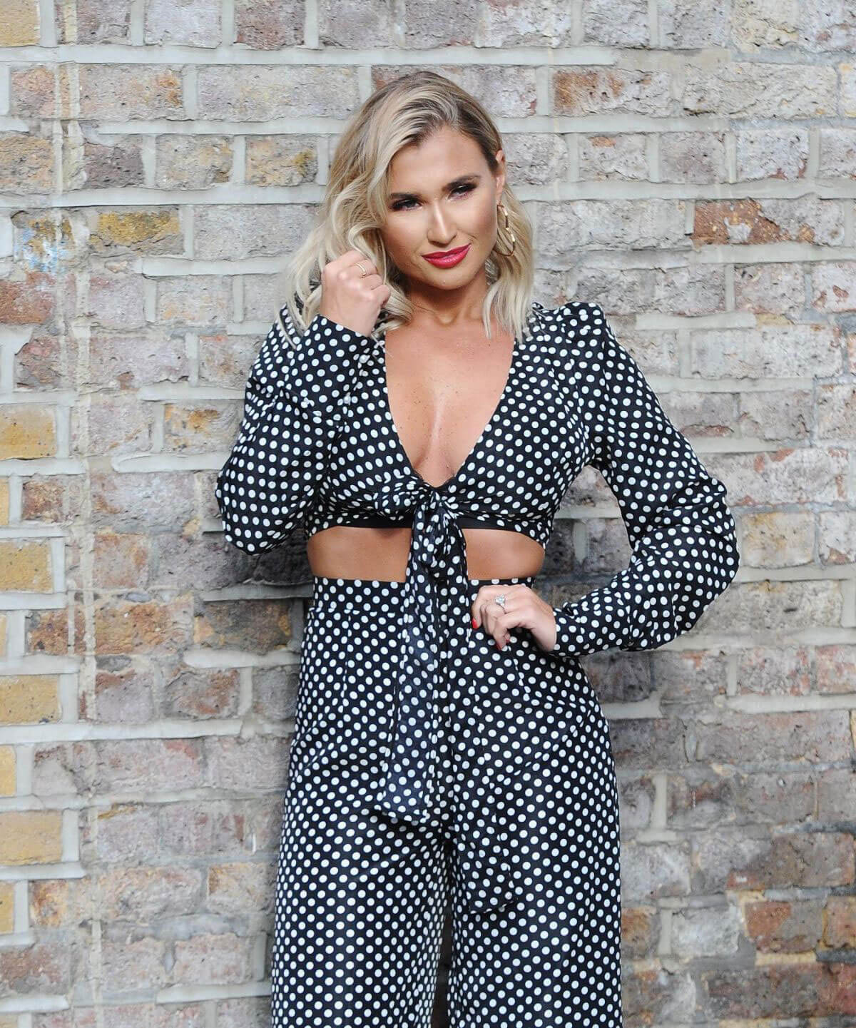 Billie Faiers Poses for In The Style Campaign in London 2018/01/26