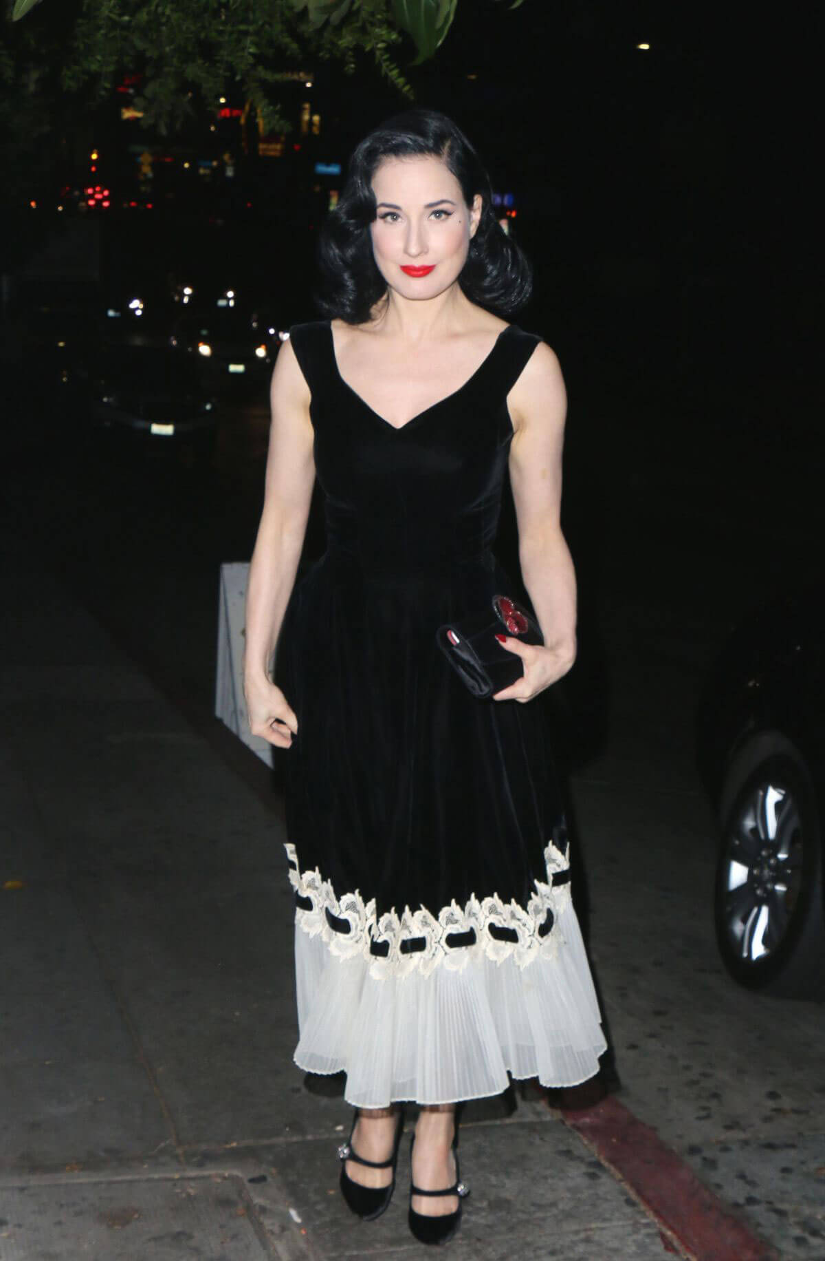 Dita Von Teese Stills at Chateau Marmont in Los Angeles 2017/11/16