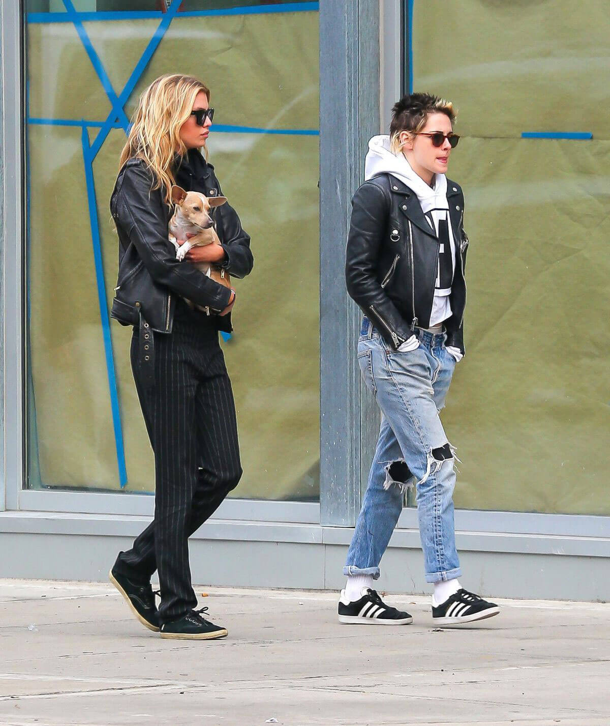 Kristen Stewart and Stella Maxwell Stills Out and About in New York 2017/11/13