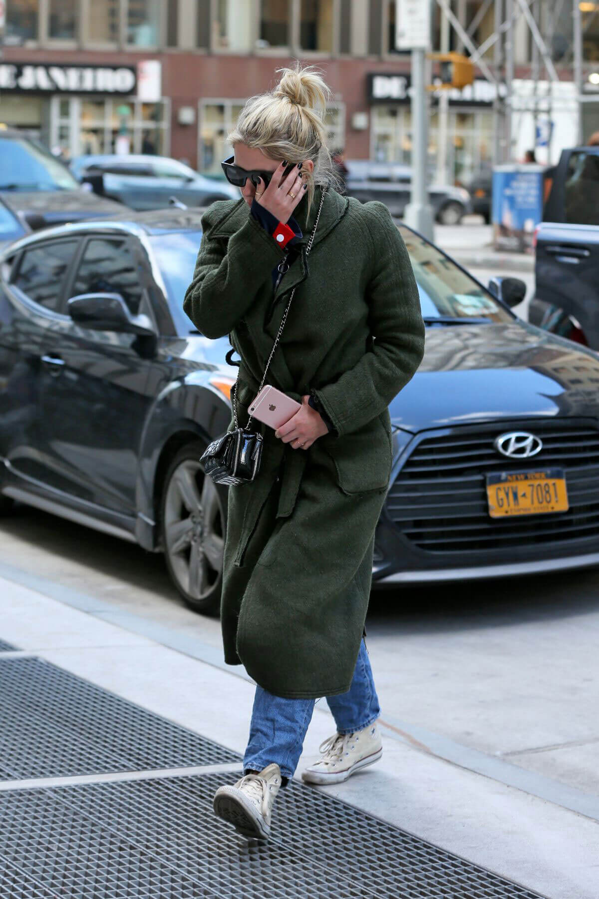 Ashley Benson Stills at Her Apartment in New York 2018/02/02