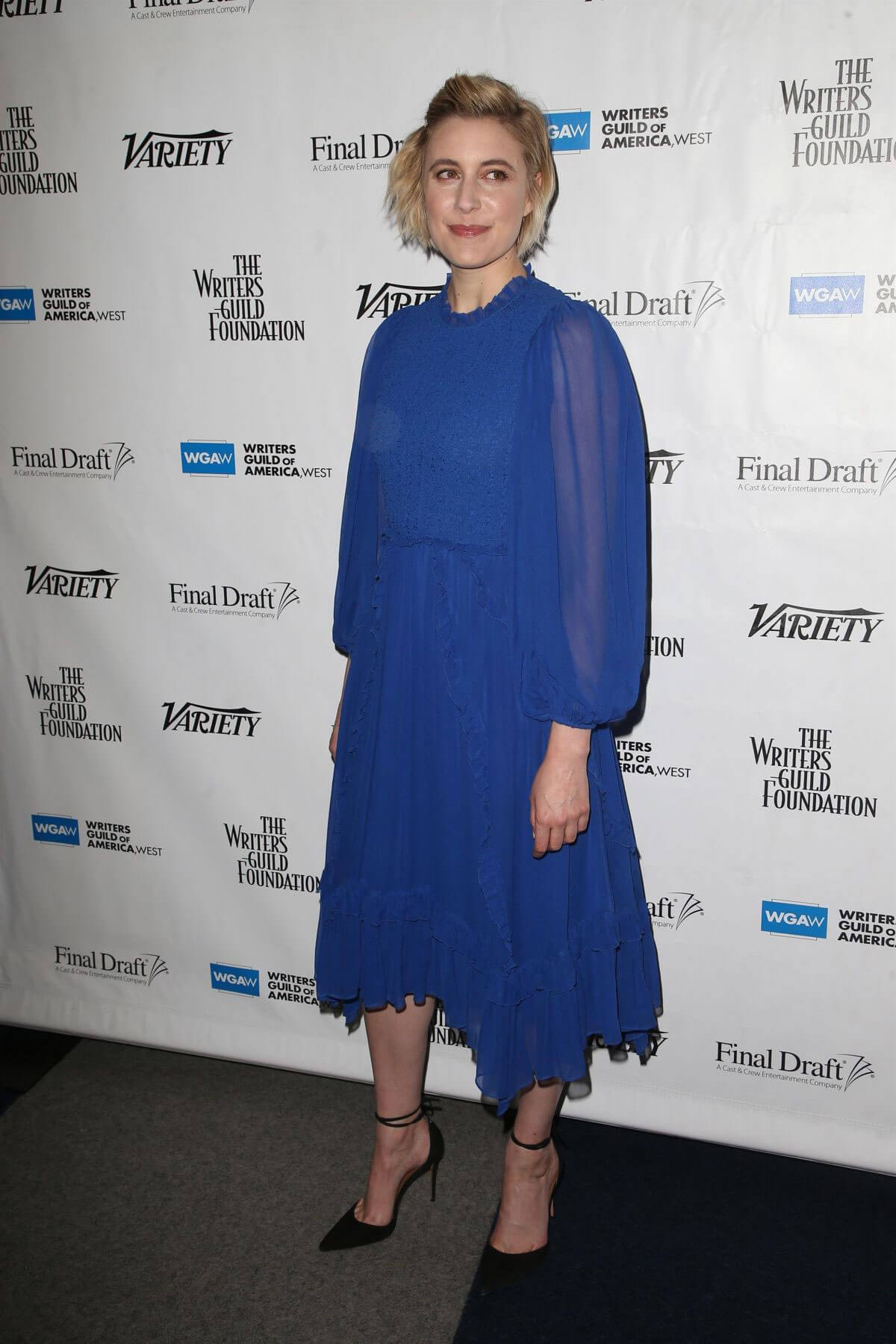 Greta Gerwig Stills at 2018 Writers Guild Awards Beyond Words Spotlighting Outstanding Screenwriting 2018/02/01