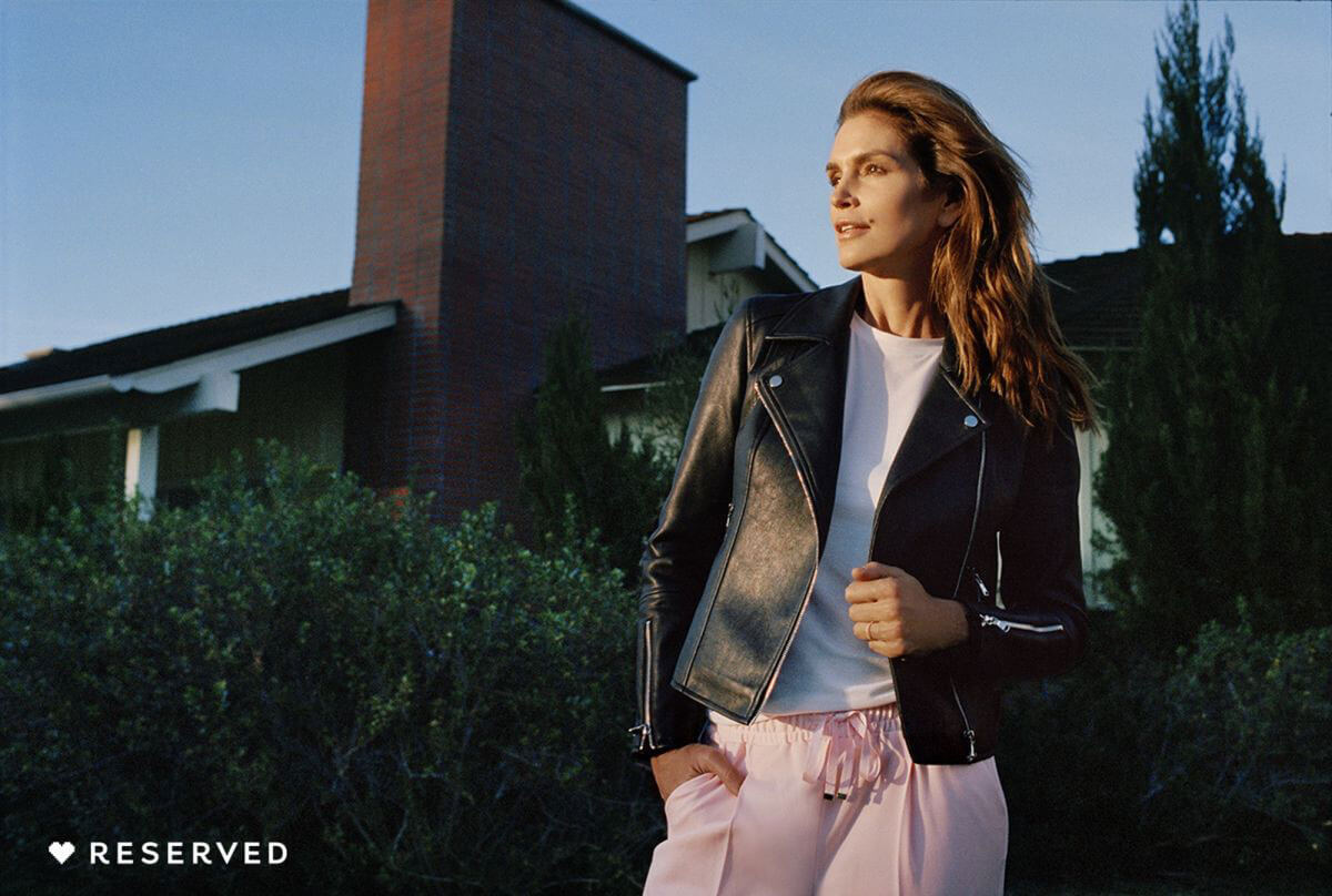 Cindy Crawford Stills As Face Of New Ad Campaign Photos