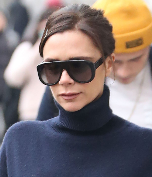 Victoria Beckham Stills in Jeans Out in New York 2018/02/09 9