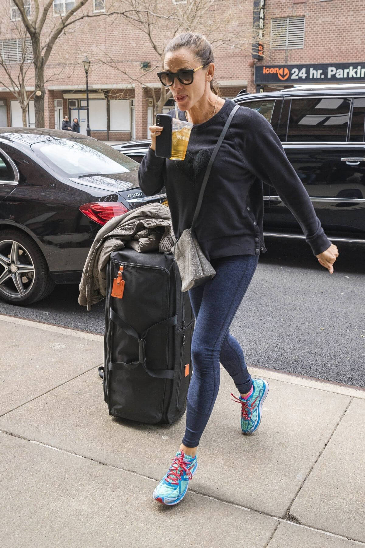 Jennifer Garner Stills Out for Tea in New York 2018/04/12