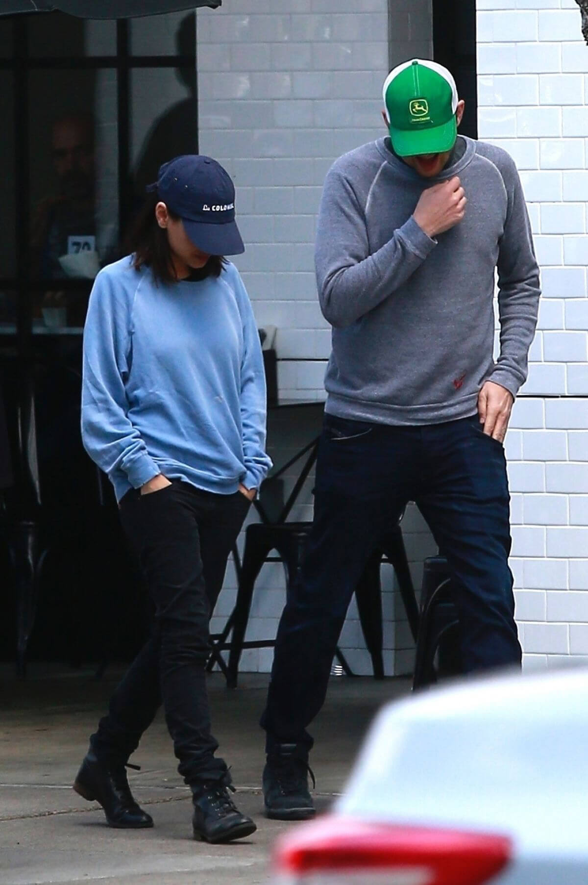 Mila Kunis and Ashton Kutcher Stills Leaves Joans on Third in Studio City 2018/04/19