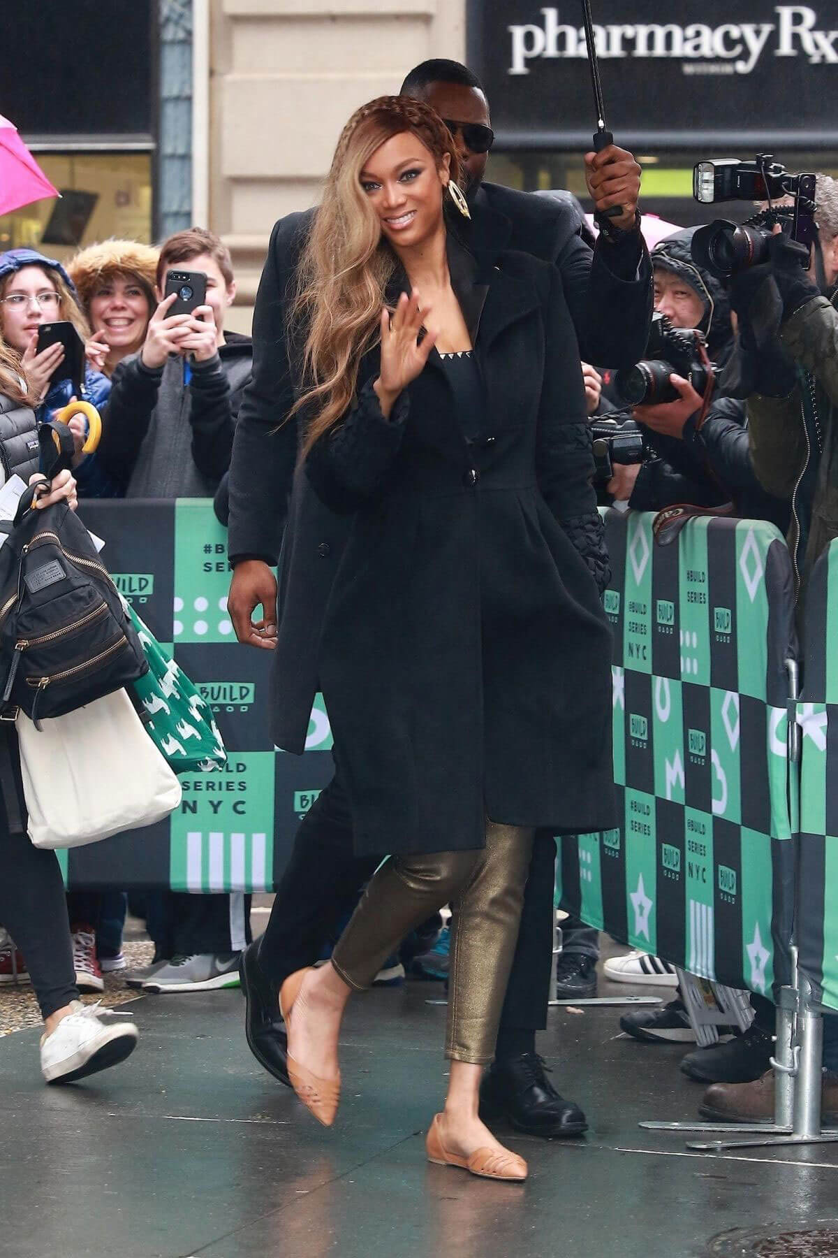 Tyra Banks Stills Leaves AOL Build Series in New York 2018/04/03