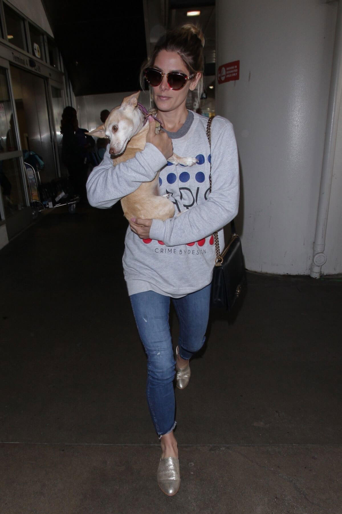 Ashley Greene Stills at Los Angeles International Airport 2018/05/23