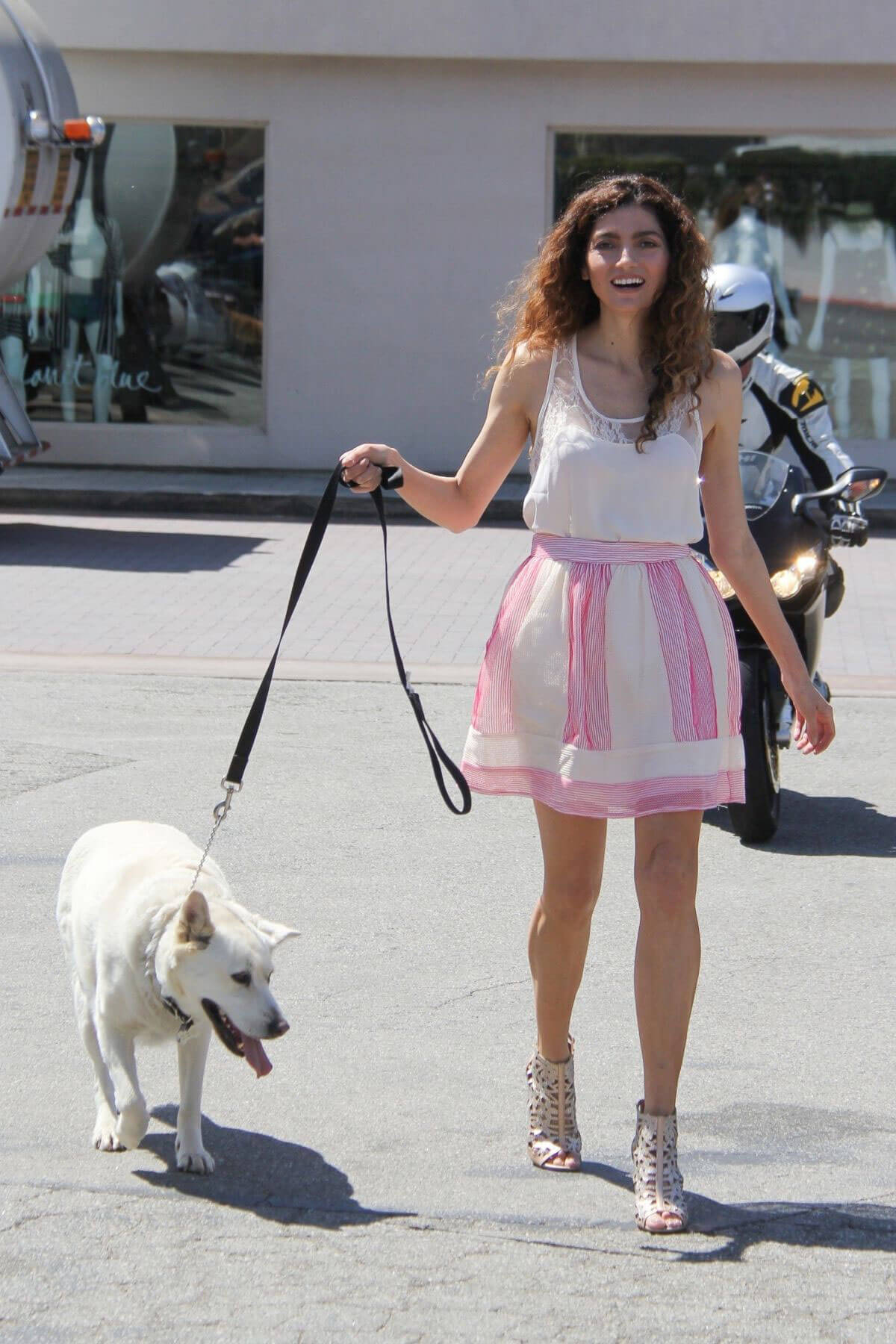 Blanca Blanco Stills Out with Her Dog in Malibu 2018/05/09