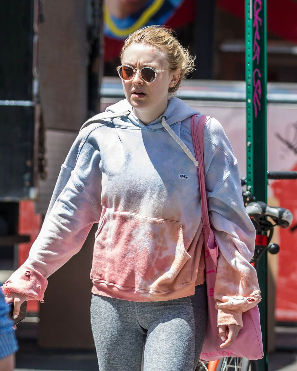 Dakota Fanning Stills Leaves a Gym in New York 2018/05/15