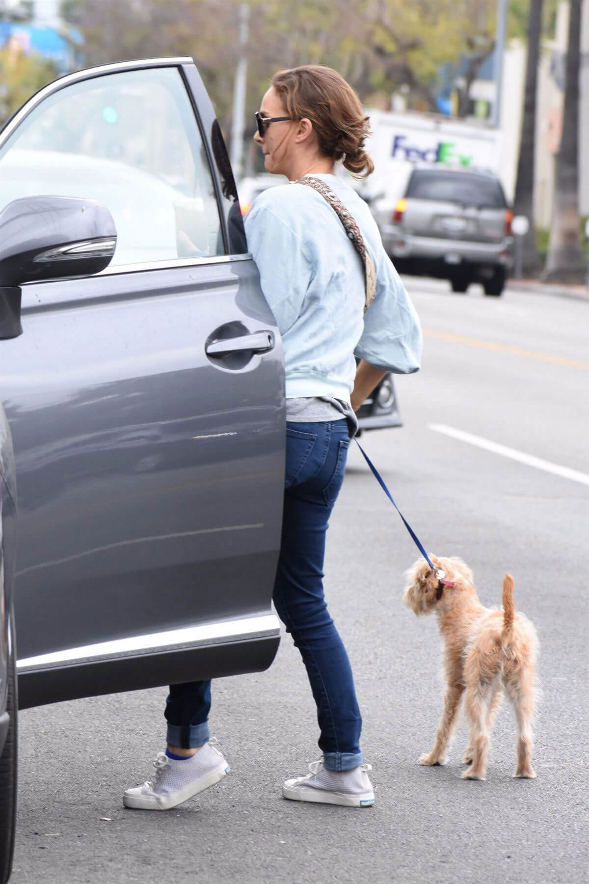 Natalie Portman Stills Out and About in Los Feliz 2018/05/18