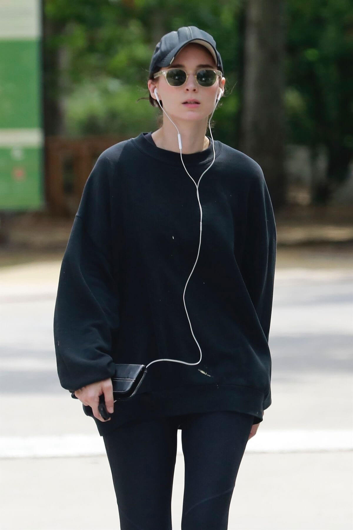 Rooney Mara Out at TreePeople Park in Beverly Hills 2018/05/26