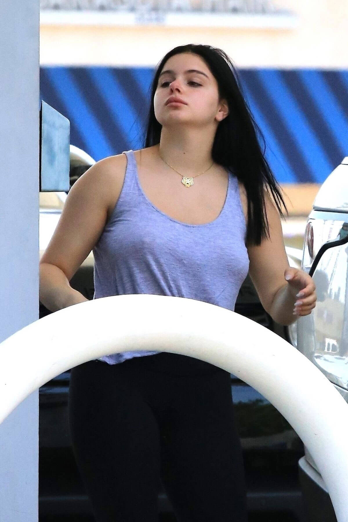 Ariel Winter Make-up Free Out in Studio City 2018/06/22